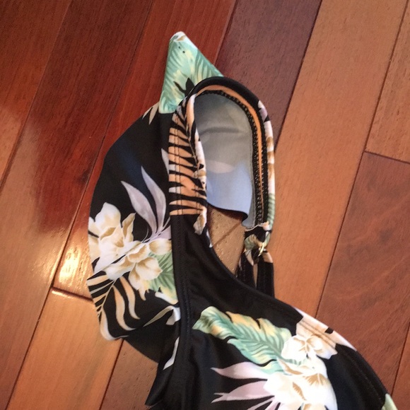 NWT Sizes small left only - Picture 6 of 11